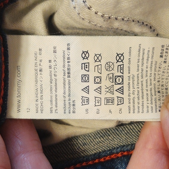 Tommy Hilfiger Women's Wide Leg Crop Jeans - Picture 7 of 11